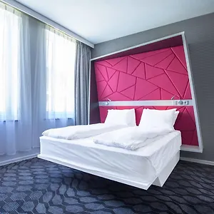 https://magic-xhibition.hotelsinbergen.net